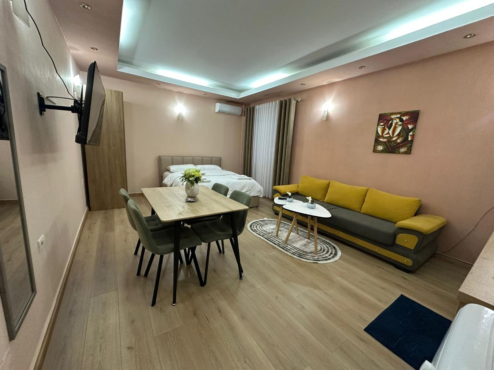 Adora Apartment Tirana Exterior foto